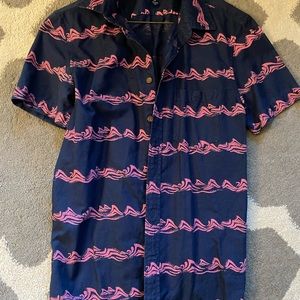 American eagle small short sleeve button down mens